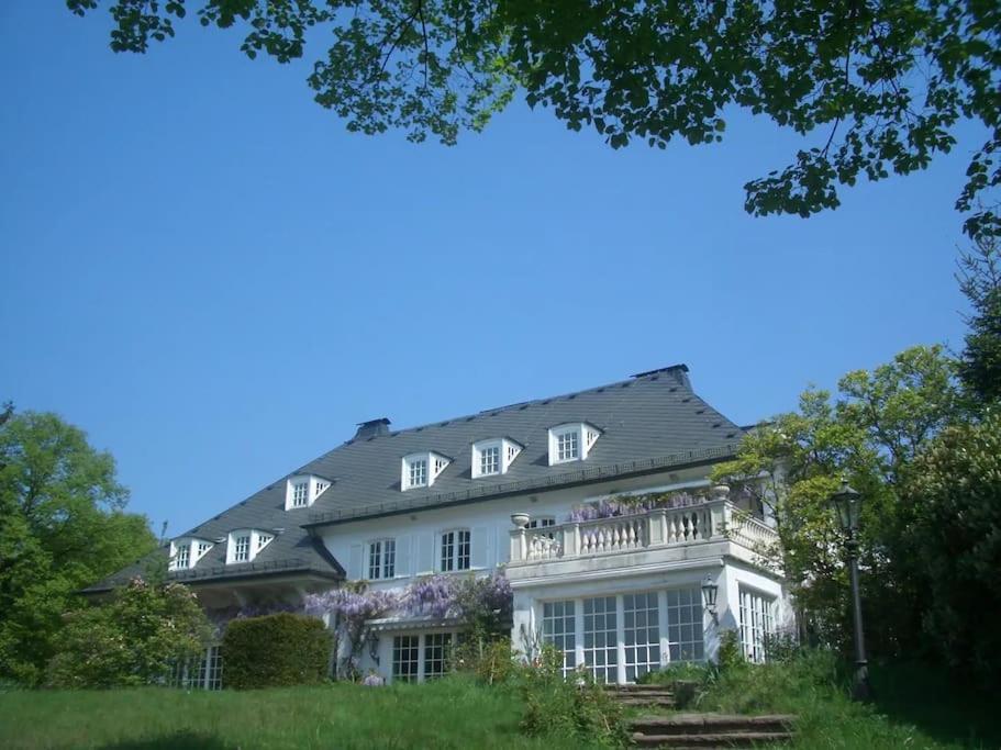 Villa Heckenfels バート・ホンネフ・アム・ライン エクステリア 写真